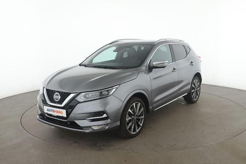 Grau Gebraucht 2020 Nissan Qashqai Tekna+ SUV | 23.250 € (Fairer Preis) - Bild 1/3
