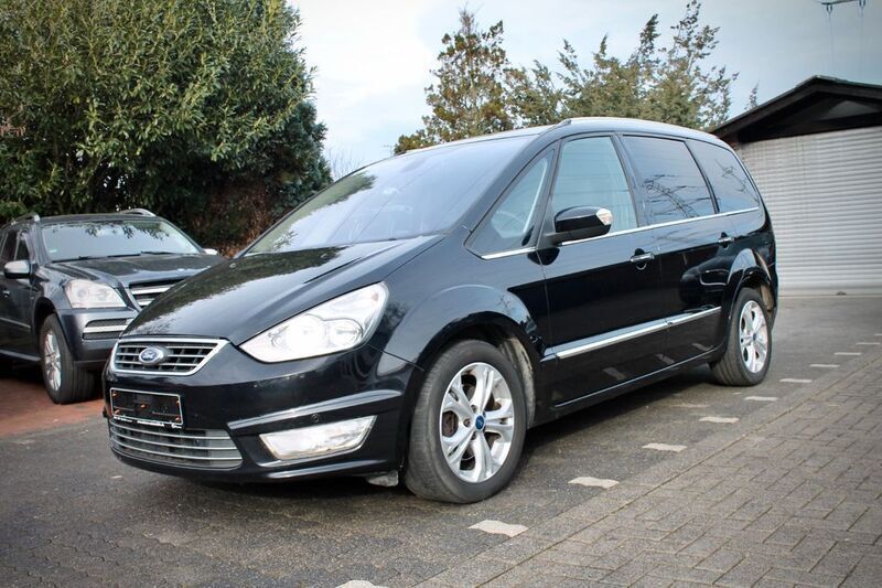 Schwarz Gebraucht 2015 Ford Galaxy Titanium Van / Kleinbus | 10.500 € (Fairer Preis) - Bild 1/4
