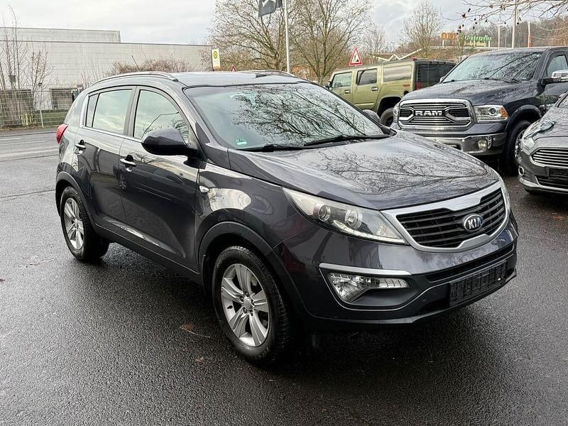 Grau Gebraucht 2013 Kia Sportage Vision SUV | 7.400 € (Guter Preis) - Bild 1/4