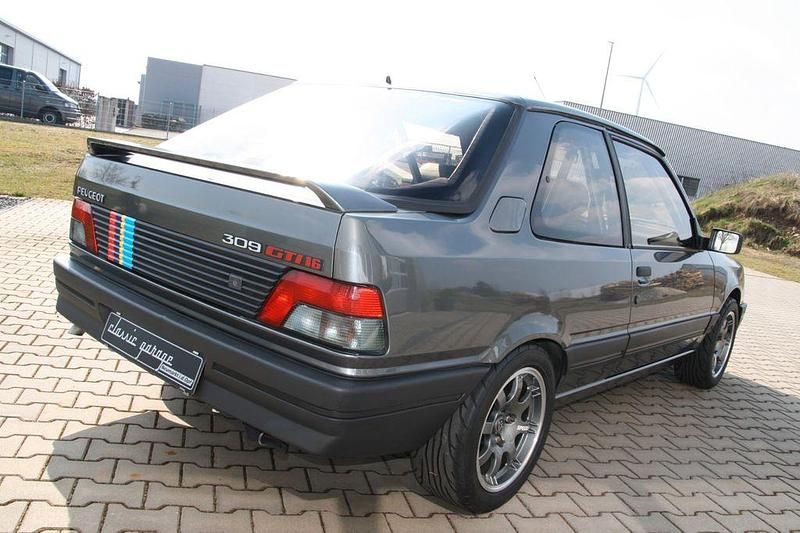 Gebraucht Peugeot 309 GTi 147 PS (108 kW) 1993 Grau Kleinwagen
