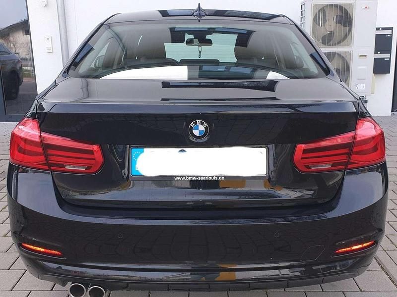 Second-hand BMW 320 190 CP (139 kW) 2017 Berlinǎ