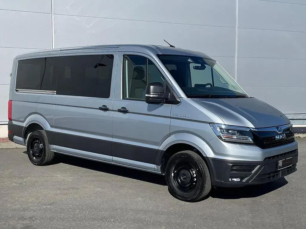 Neu MAN TGE 177 PS (130 kW) 2026 Oyster silver metallic Van
