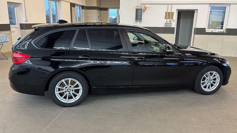 Gebraucht BMW 320 190 PS (139 kW) 2017 Schwarz Kombi