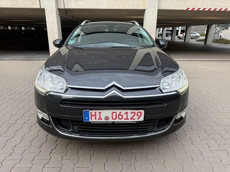 Grau Gebraucht 2011 Citroën C5 SELECTION Kombi | 4.998 € (Fairer Preis) - Bild 1/4
