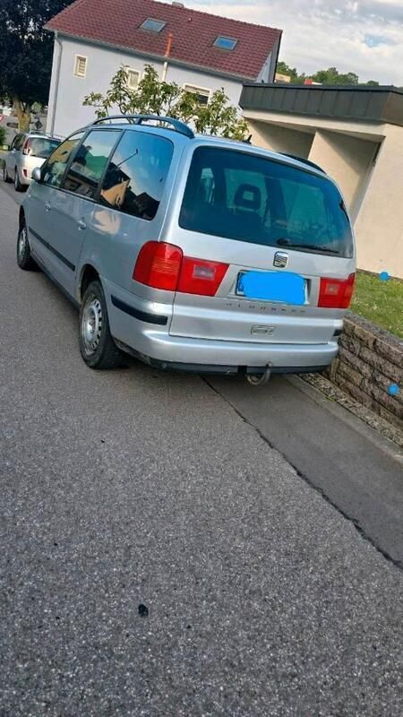 Silber Gebraucht 2006 Seat Alhambra Van / Kleinbus | 1.699 € (Guter Preis) - Bild 1/4