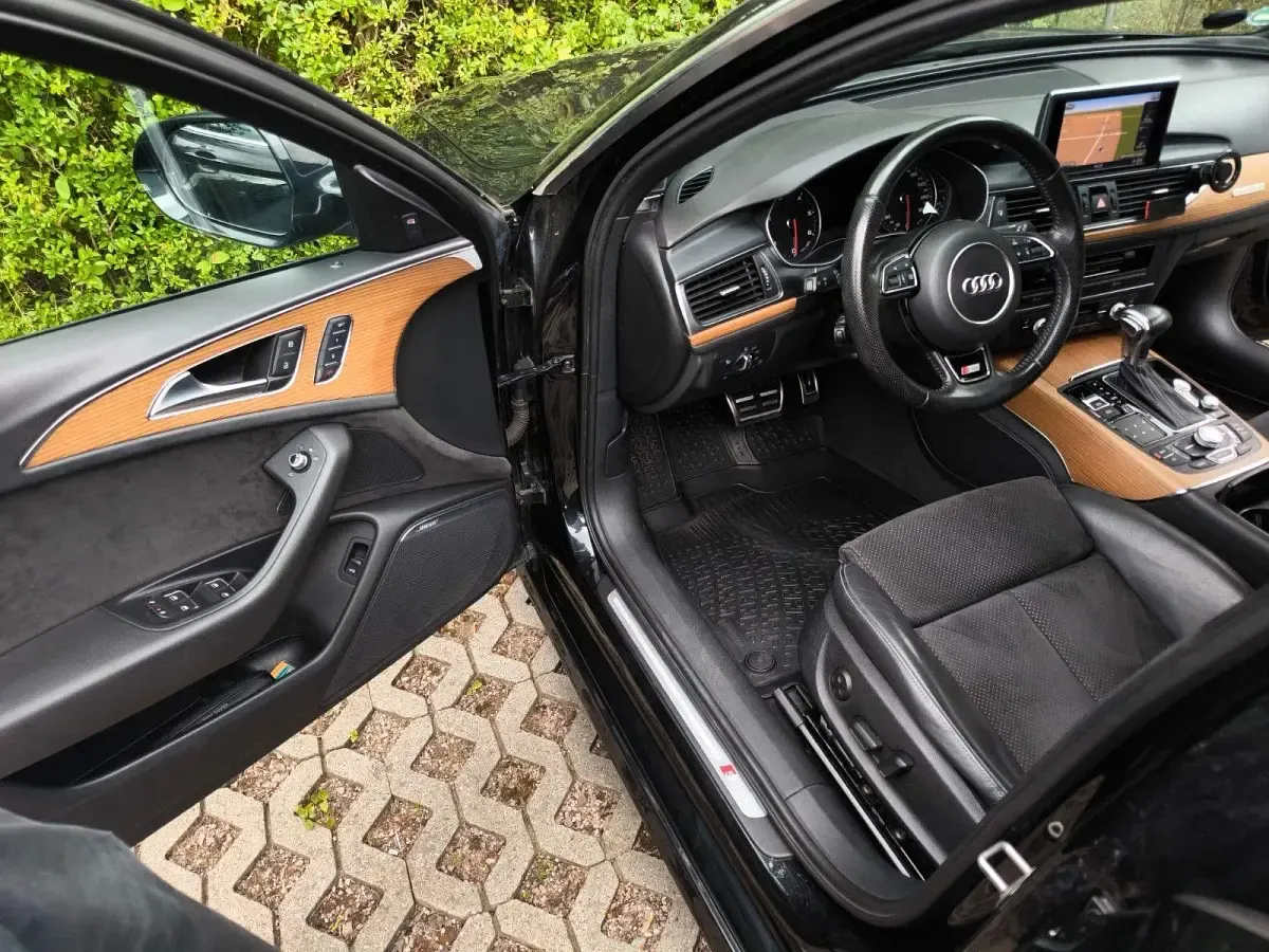 Gebraucht Audi A6 Sport 245 PS (180 kW) 2014 Schwarz Kombi