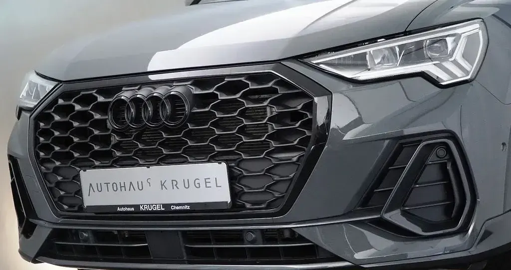 Gebraucht Audi Q3 Sportback S-Line 150 PS (110 kW) 2023 Grau SUV