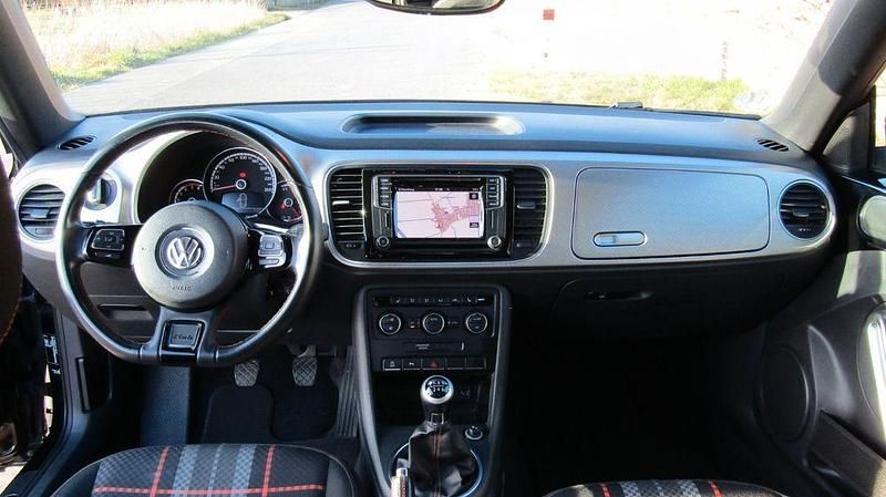 Gebraucht VW Beetle CLUB 105 PS (77 kW) 2015 Schwarz Kleinwagen