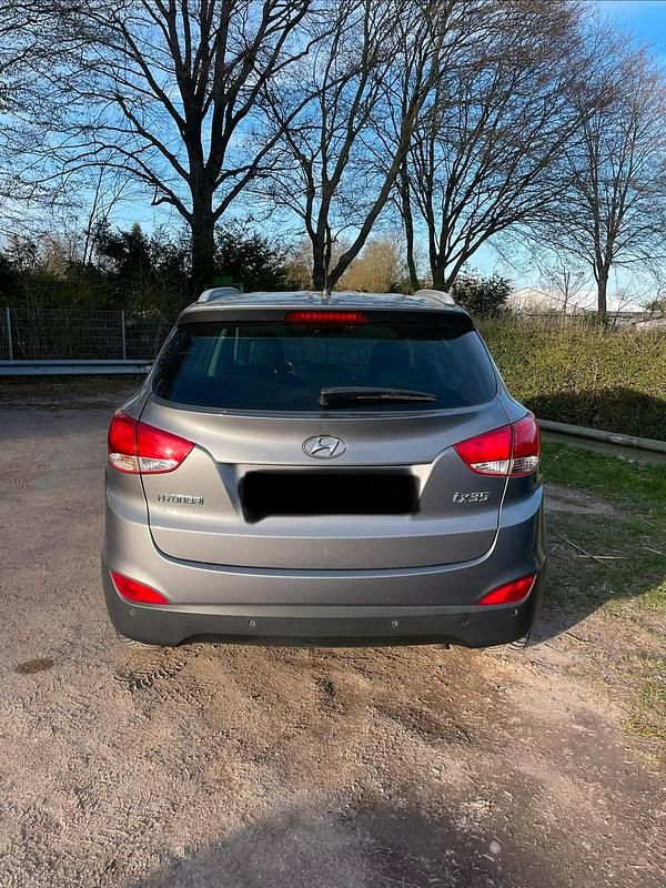 Gebraucht Hyundai ix35 Edition 135 PS (99 kW) 2013 Grau SUV