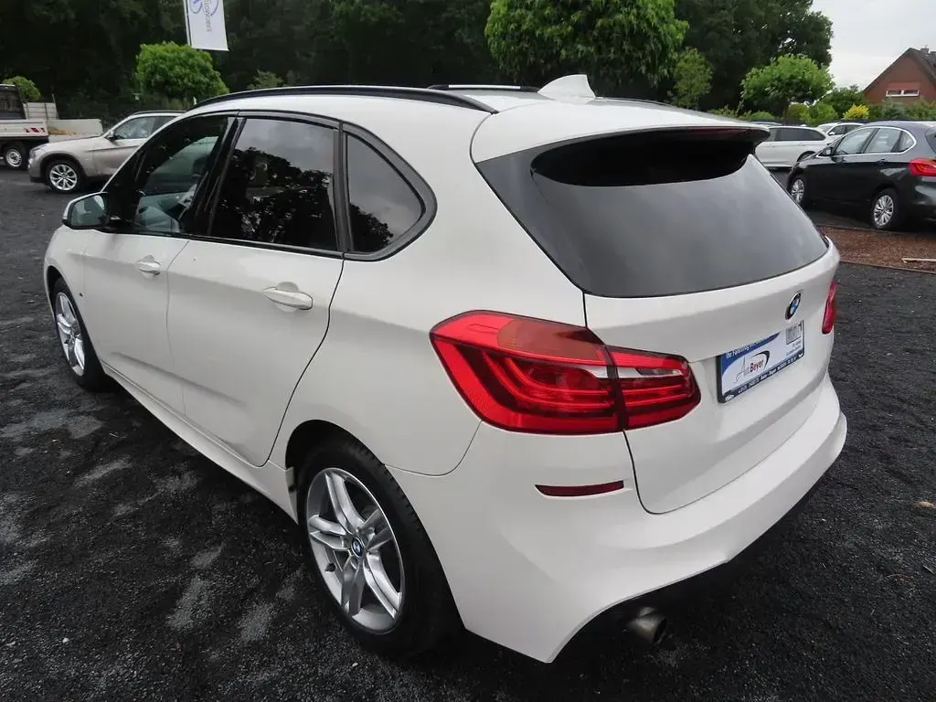 Gebraucht BMW 218 Active Tourer Advantage 136 PS (100 kW) 2015 Weiß Van / Kleinbus