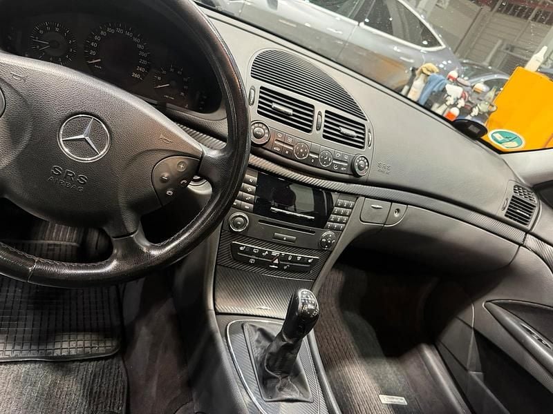 Gebraucht Mercedes E200 163 PS (119 kW) 2003 Silber Kombi