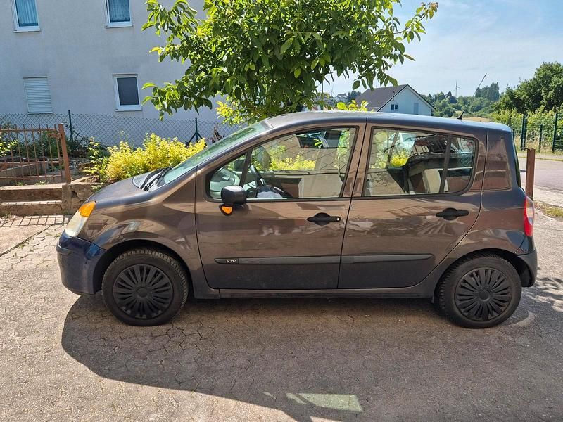 Gebraucht Renault Modus 75 PS (55 kW) 2005 Van / Kleinbus