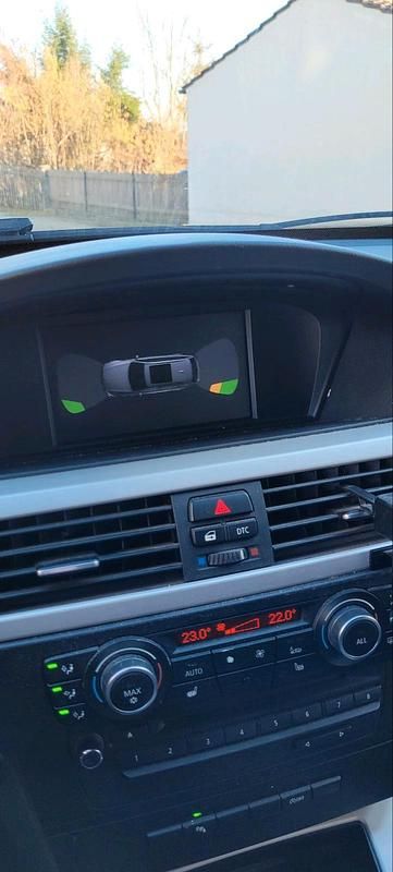 Gebraucht BMW 320 163 PS (119 kW) 2010 Schwarz Kombi