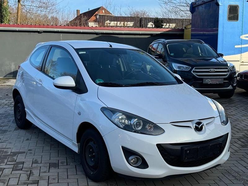Gebraucht Mazda 2 Inclusive 102 PS (75 kW) 2010 Weiß Limousine