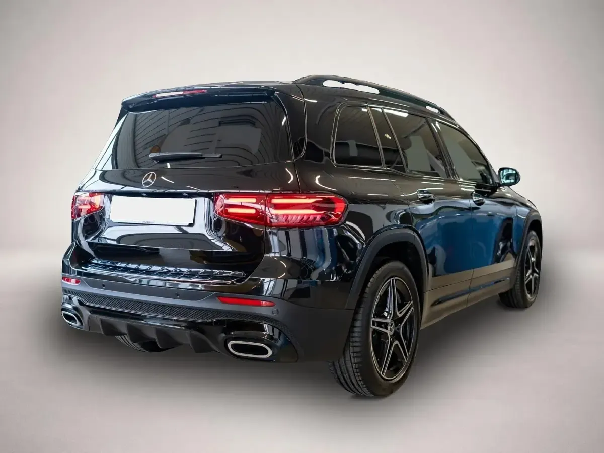 Gebraucht Mercedes GLB250 224 PS (164 kW) 2024 Manufacturer SUV