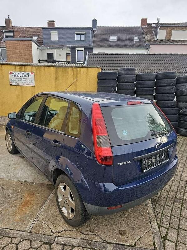 Gebraucht Ford Fiesta 60 PS (44 kW) 2002 Other Limousine