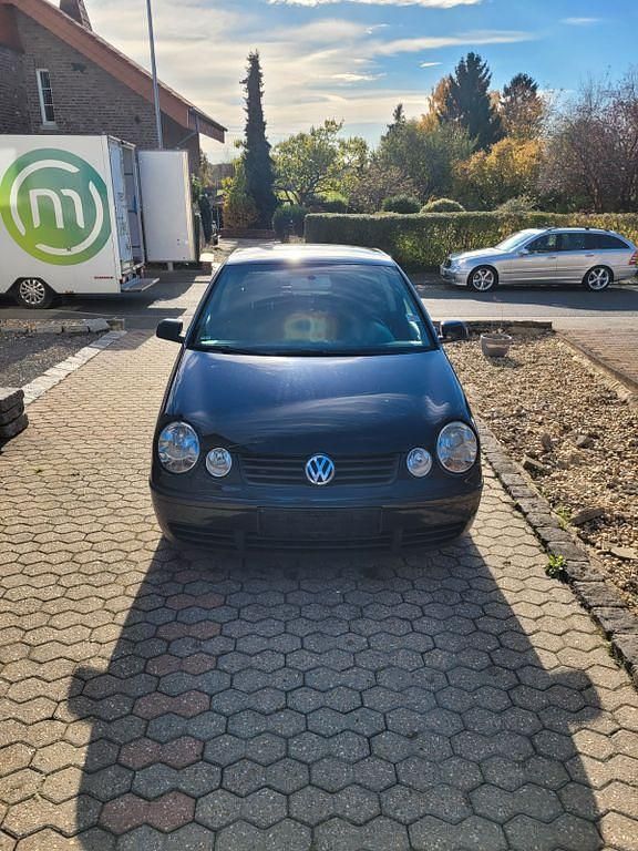 Schwarz Gebraucht 2004 VW Polo Cricket Limousine | 1.750 € (Guter Preis) - Bild 1/4