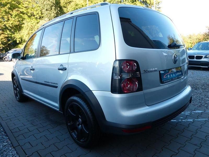 Gebraucht VW Touran Cross 170 PS (125 kW) 2008 Silber Van / Kleinbus