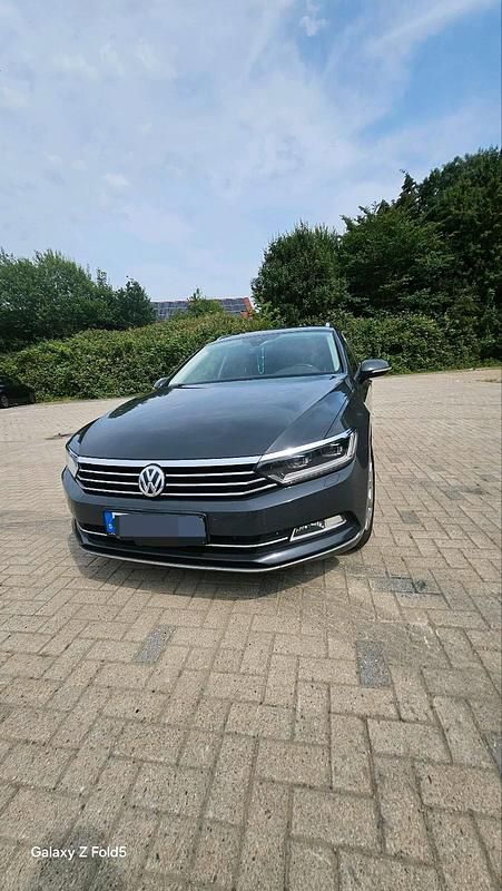 Gebraucht VW Passat Highline 150 PS (110 kW) 2016 Grau Kombi