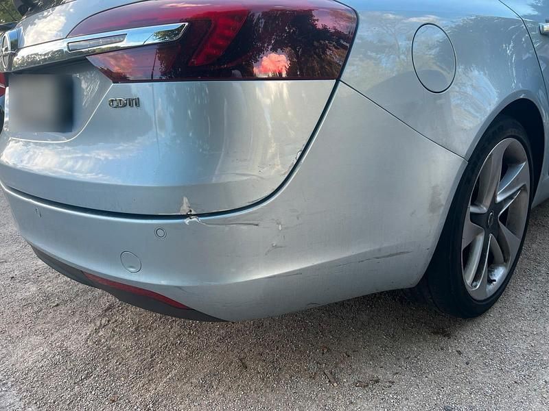 Gebraucht Opel Insignia 163 PS (119 kW) 2014 Silber Kombi