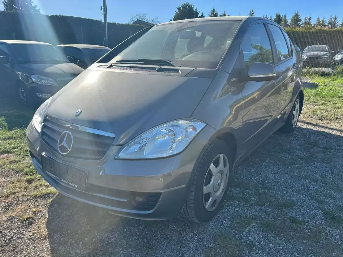 Gebraucht Mercedes A150 95 PS (69 kW) 2009 Grau Limousine