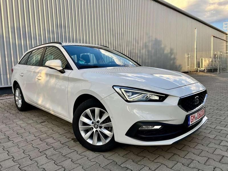 White candy Gebraucht 2022 Seat Leon Kombi | 23.999 € (Fairer Preis) - Bild 1/4