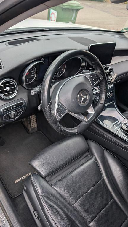 Weiß Gebraucht 2016 Mercedes GLC250 AMG line SUV | 19.000 € (Superpreis) - Bild 1/4