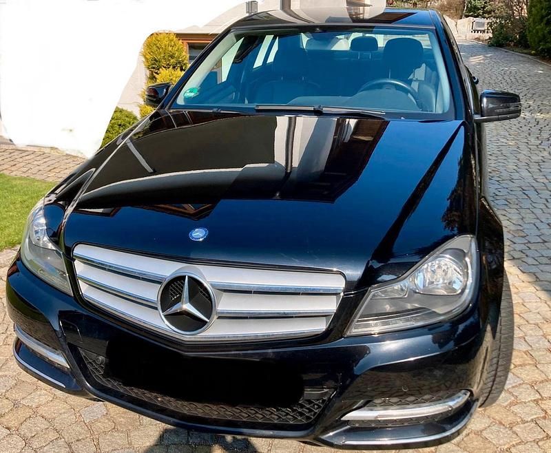 Gebraucht Mercedes C180 2012 Schwarz Limousine