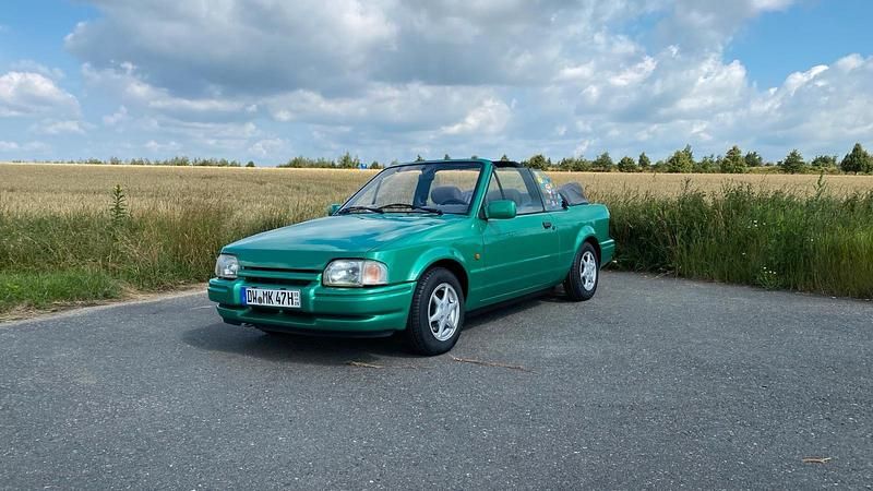 Gebraucht Ford Escort Cabriolet 75 PS (55 kW) 1989 Grün Cabrio