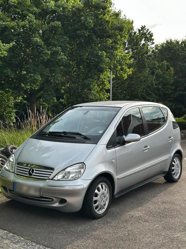 Silber Gebraucht 2002 Mercedes A160 Kleinwagen | 1.450 € (Fairer Preis) - Bild 1/4