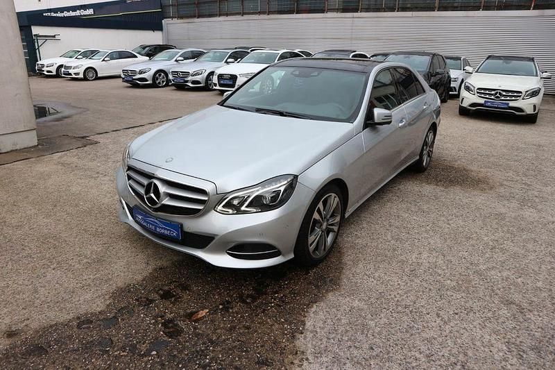 Usata Mercedes E300 252 CV (185 kW) 2016 Argento Berlina