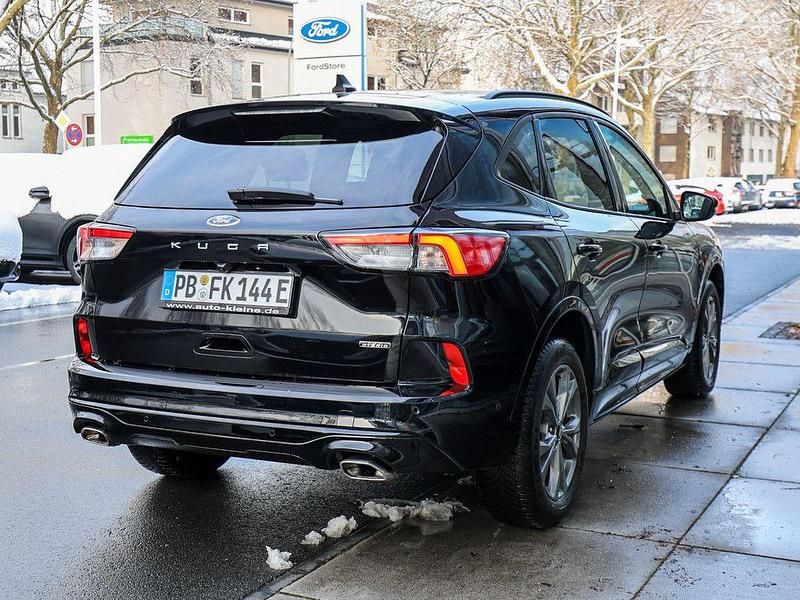 Gebraucht Ford Kuga ST-Line X 224 PS (164 kW) 2024 Schwarz SUV