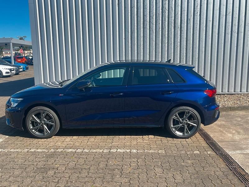 Gebraucht Audi A3 e-tron S-Line 200 PS (147 kW) 2021 Blau Kleinwagen