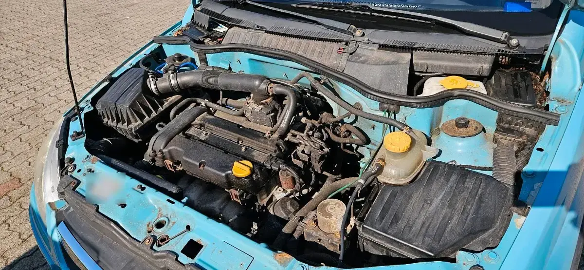 Używany Opel Corsa 80 KM (58 kW) 2006 Niebieski Hatchback