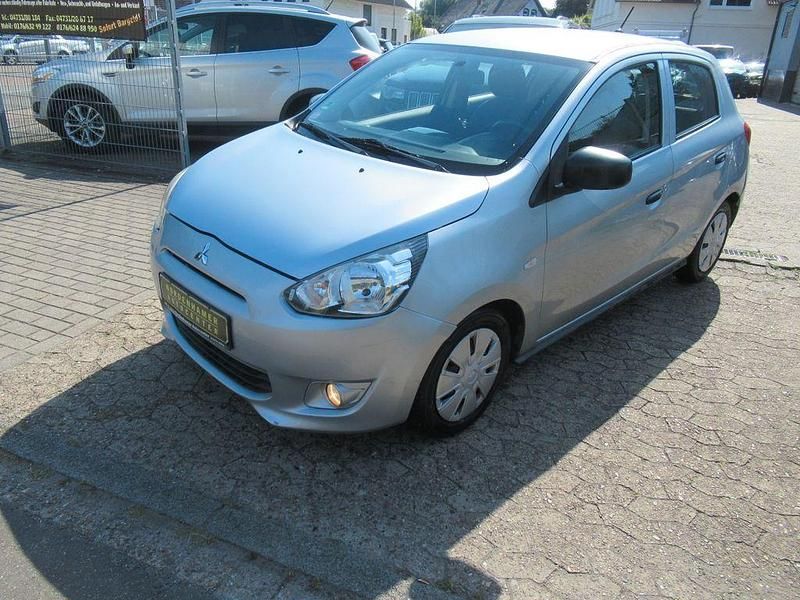 Gebraucht Mitsubishi Space Star 71 PS (52 kW) 2015 Silber Limousine