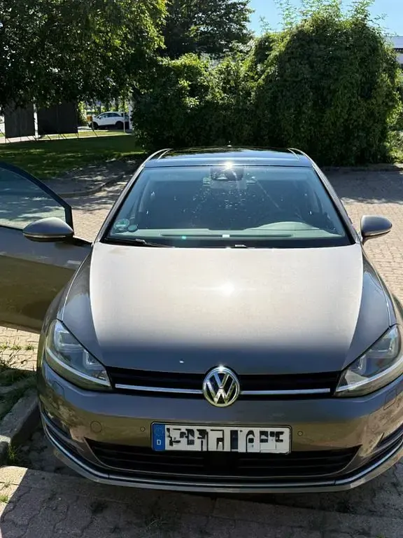 Gebraucht VW Golf VII Highline 150 PS (110 kW) 2016 Grau Limousine
