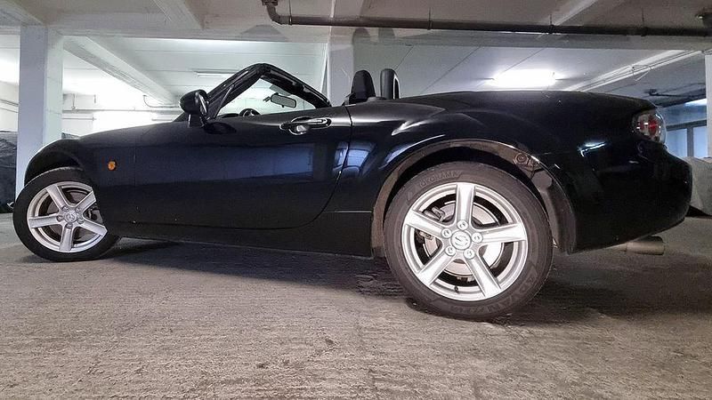 Gebraucht Mazda MX5 126 PS (92 kW) 2007 Schwarz Cabrio