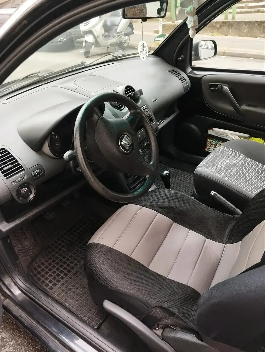 Gebraucht Seat Arosa 50 PS (36 kW) 2004 Schwarz Kleinwagen