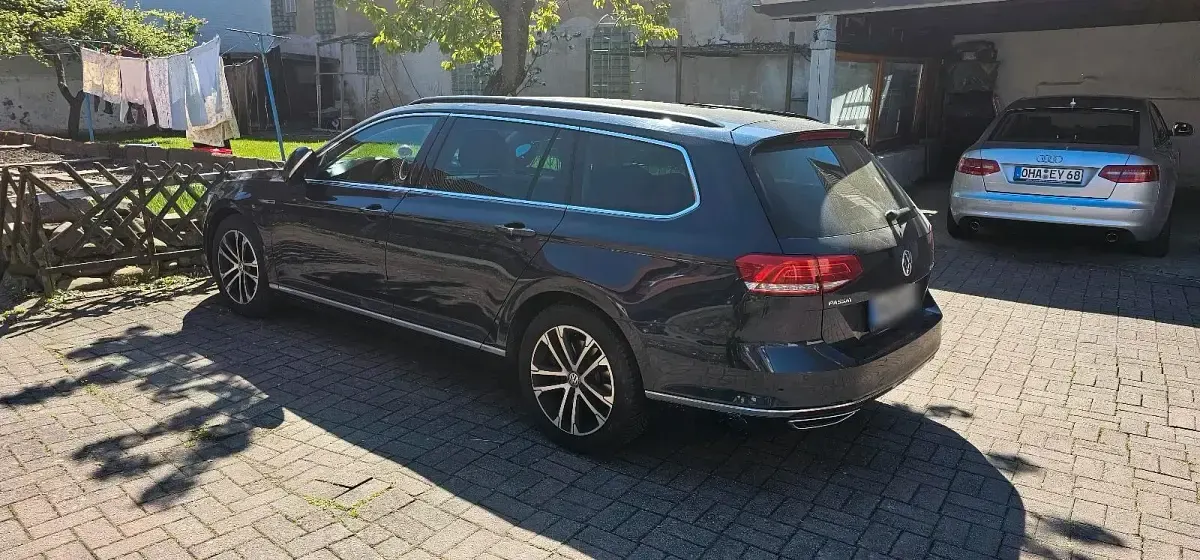 Second-hand VW Passat 239 CP (175 kW) 2015 Albastru Break