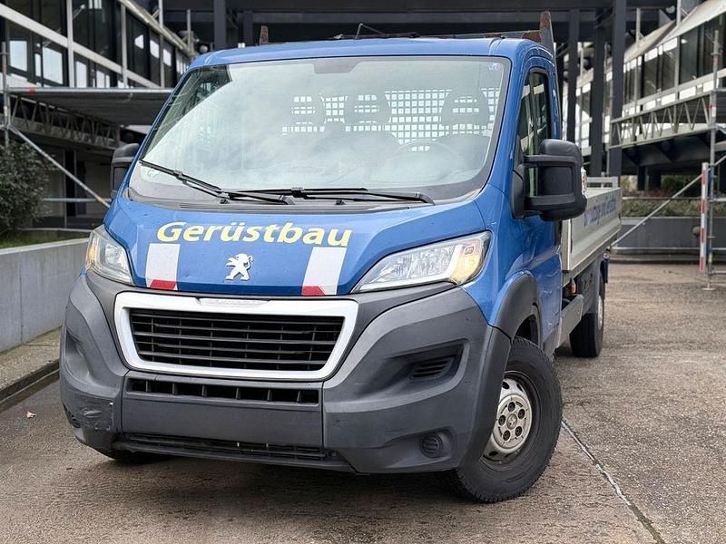 Gebraucht Peugeot Boxer 163 PS (119 kW) 2018 Blau Van