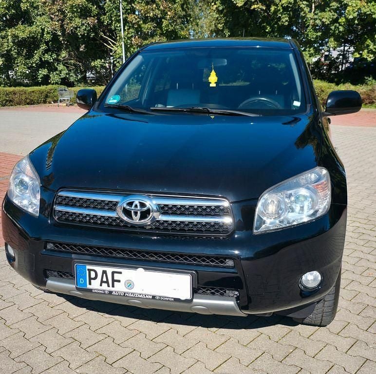Schwarz Gebraucht 2008 Toyota RAV4 Sol SUV | 9.850 € (Fairer Preis) - Bild 1/4