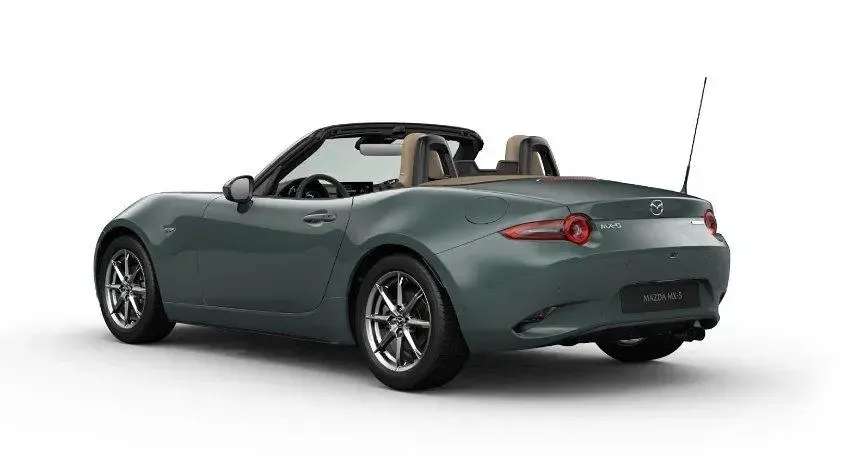 Neu Mazda MX5 Kazari 136 PS (100 kW) 2026 Zinc green Cabrio