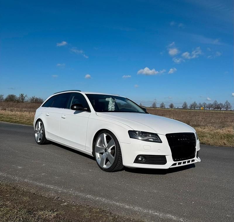 Gebraucht Audi A4 143 PS (105 kW) 2011 Weiß Kombi