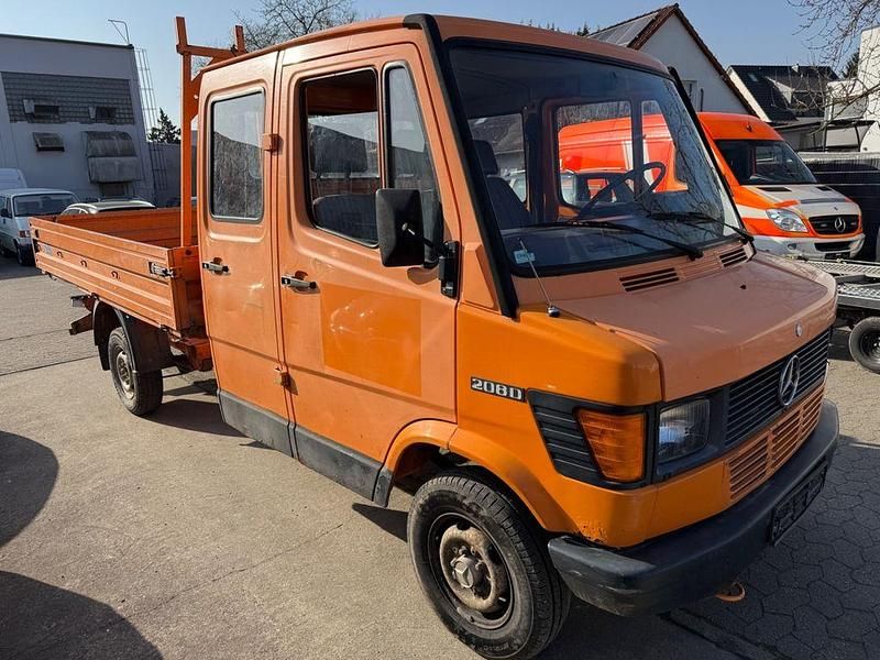 Gebraucht Mercedes T1 79 PS (58 kW) 1995 Orange Van