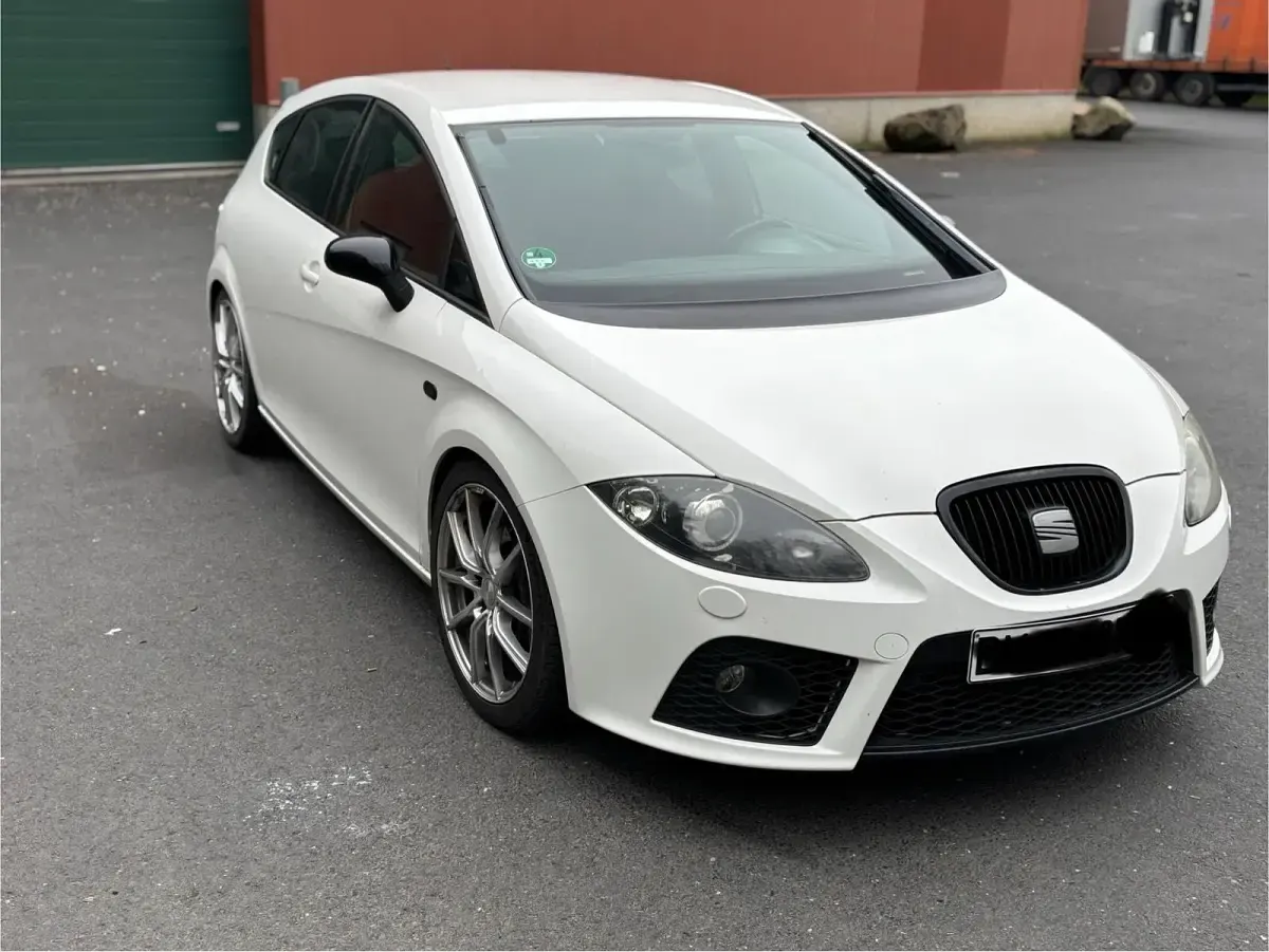 Gebraucht Seat Leon CUPRA 320 PS (235 kW) 2008 Weiß Kleinwagen