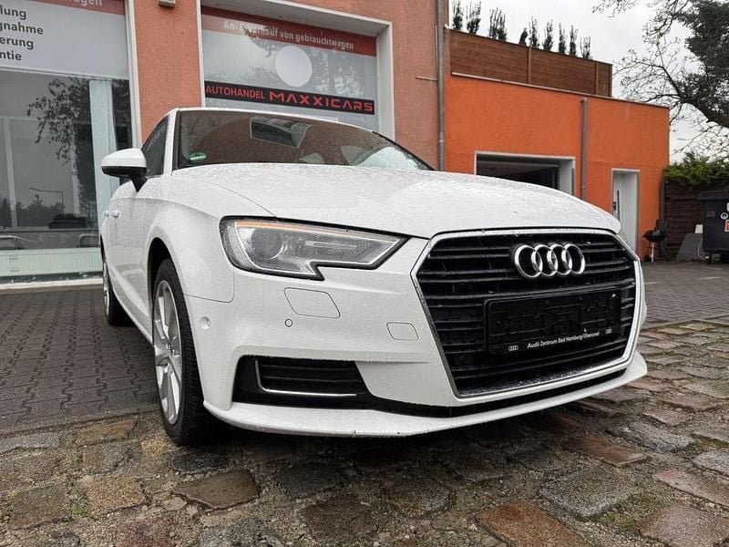 Second-hand Audi A3 Design 116 CP (85 kW) 2019 Alb Berlinǎ