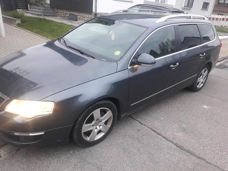 Gebraucht VW Passat 110 PS (80 kW) 2009 Schwarz Kombi