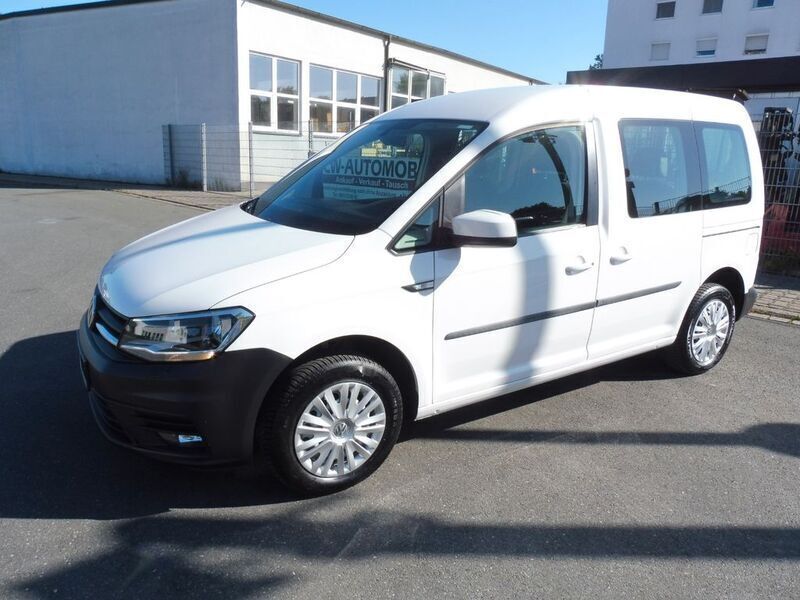 Weiß Gebraucht 2017 VW Caddy Trendline Van / Kleinbus | 11.900 € (Fairer Preis) - Bild 1/4