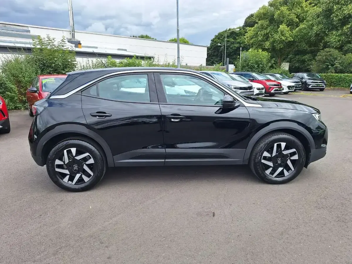 Gebraucht Opel Mokka Business Elegance 101 PS (74 kW) 2023 Karbon schwarz SUV