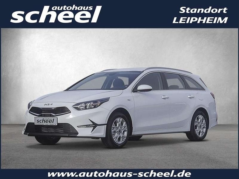 Wd casa white s Gebraucht 2025 Kia Ceed Sportswagon Vision Kombi | 22.790 € (Superpreis) - Bild 1/4